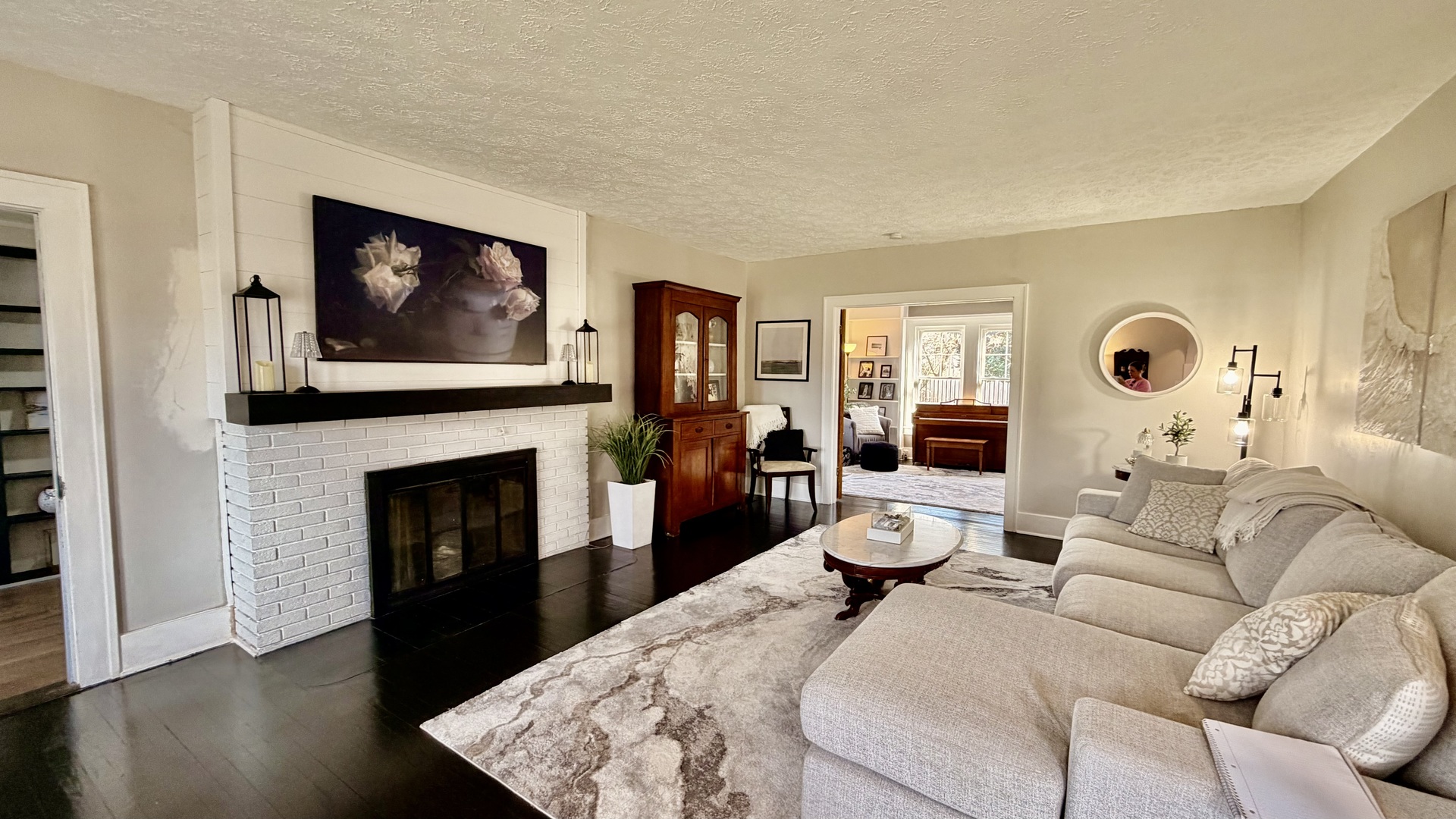 909 East 3rd Street Centralia, IL 62801 - Photo 3 of 25 a living room with furniture and a fireplace