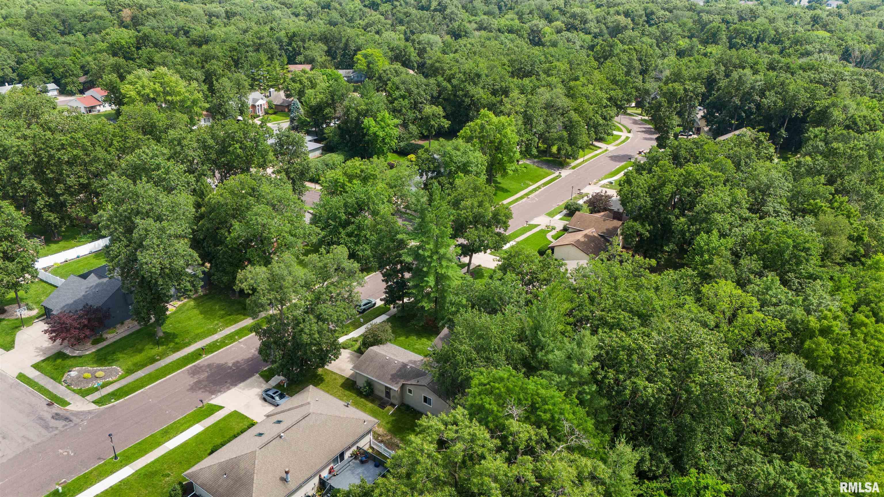 6307 North Post Oak Road Peoria, IL 61615 - Photo 42 of 45