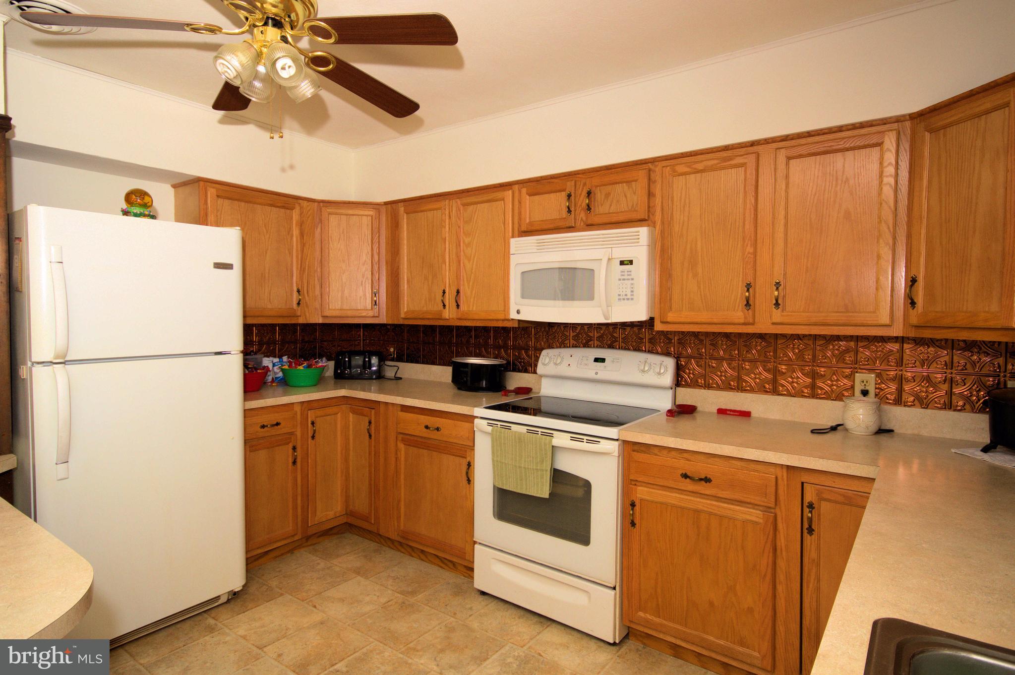 517 Diller Road Hanover, PA 17331 - Photo 5 of 21 Kitchen