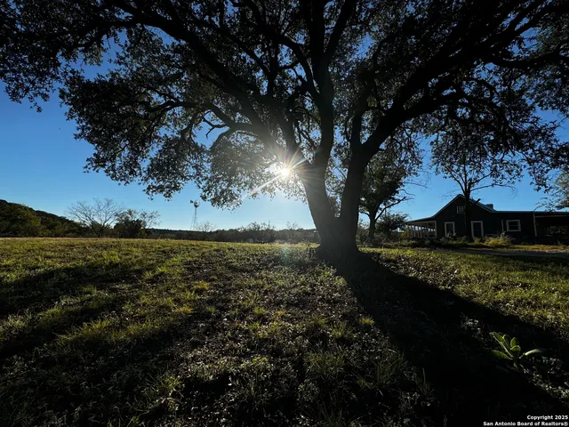 $3,250,000 | 3111 Kc 270, Junction, TX 76849