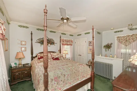 $969,000 | 277 Vernon Valley Road, Northport, NY 11768