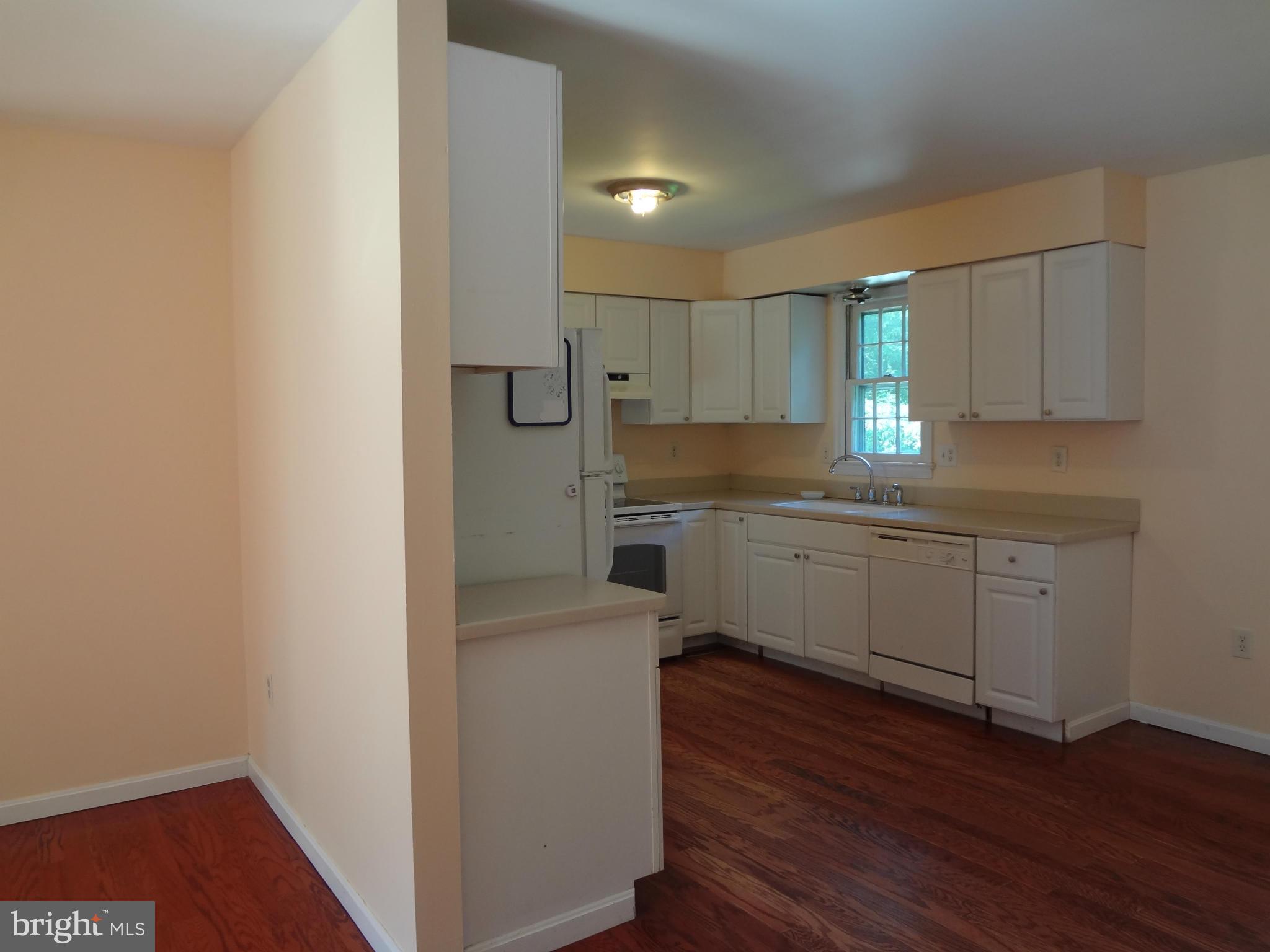 12705 Archery Road Fredericksburg, VA 22407 - Photo 2 of 20 Kitchen