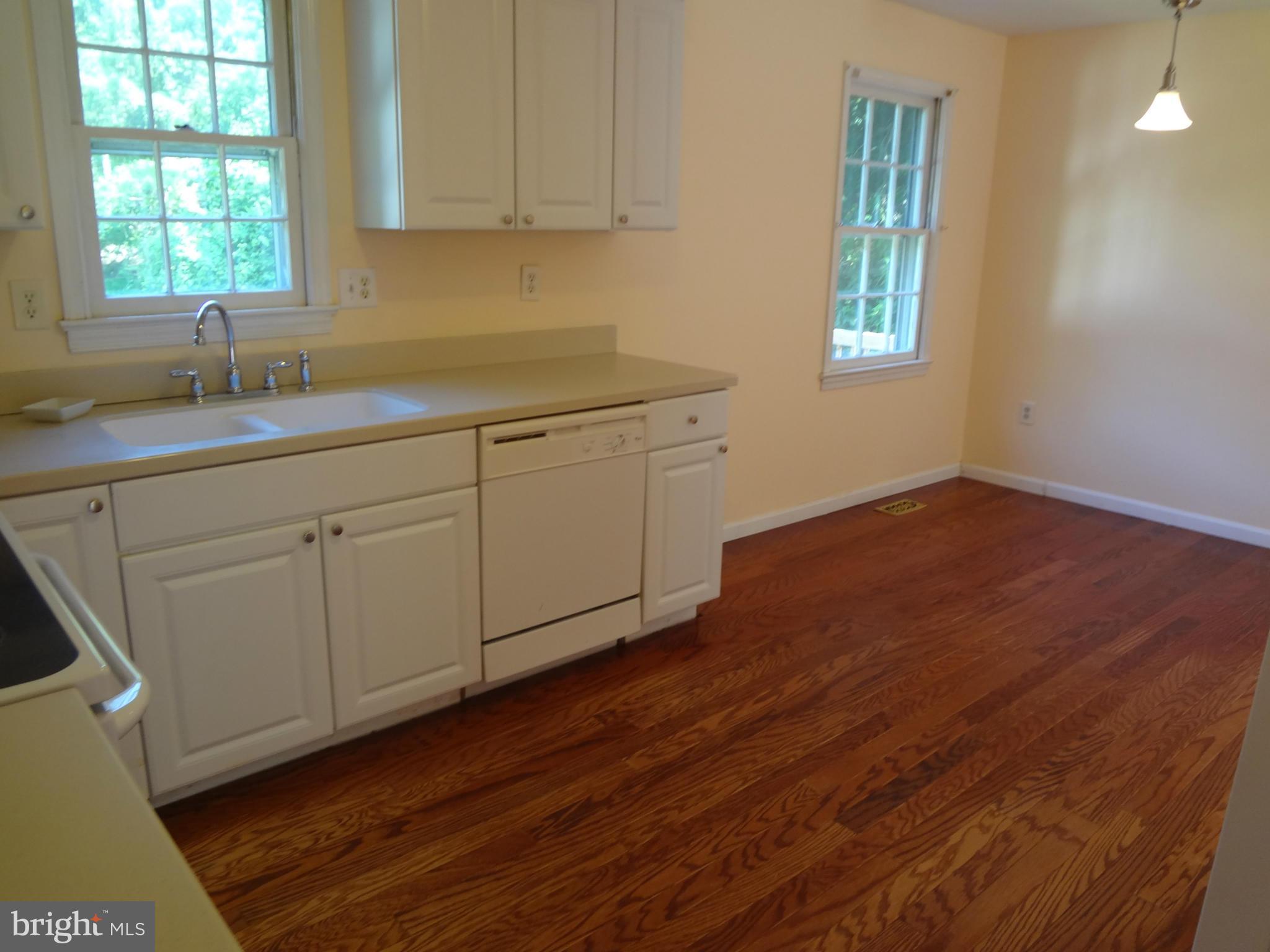 12705 Archery Road Fredericksburg, VA 22407 - Photo 6 of 20 Eat in Space