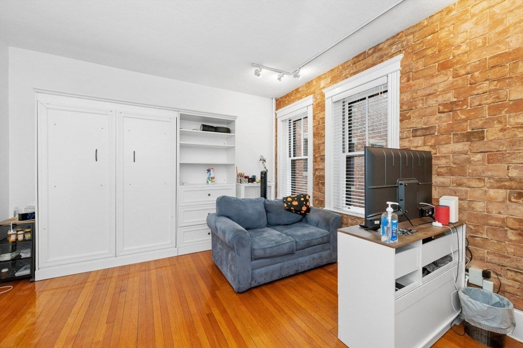 1407 Beacon Street, Unit 8 Brookline, MA 02446 - Photo 3 of 14