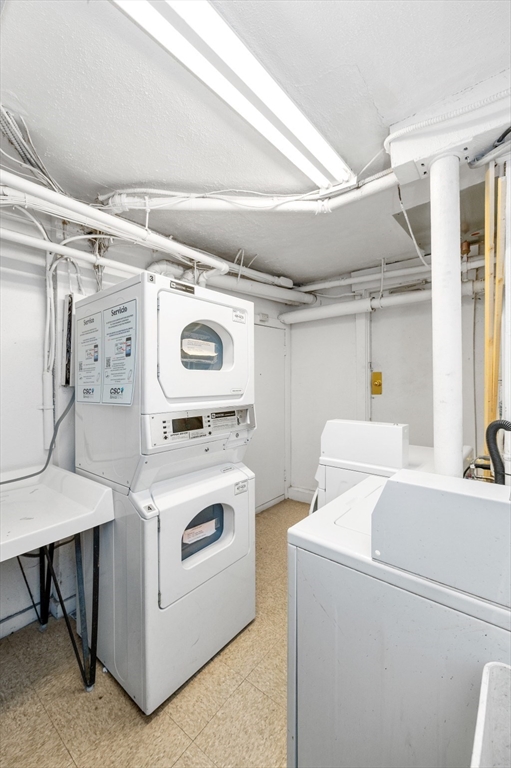 1407 Beacon Street, Unit 8 Brookline, MA 02446 - Photo 9 of 14