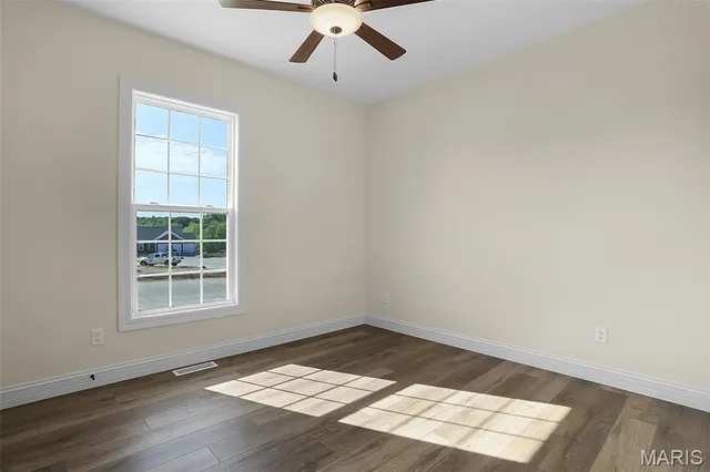 $345,000 | 2320 Hank's Close, Unit 176 STB, Washington, MO 63090