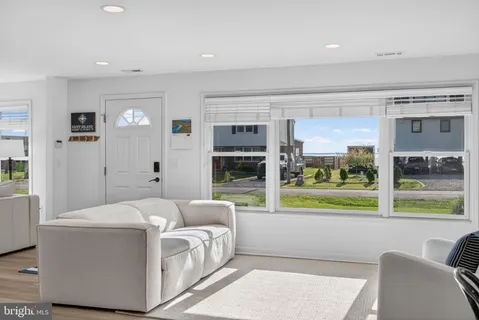 $575,000 | 713 Bay Drive, Stevensville, MD 21666