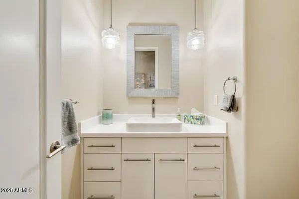 $899,000 | 8705 South 24th Place, Phoenix, AZ 85042