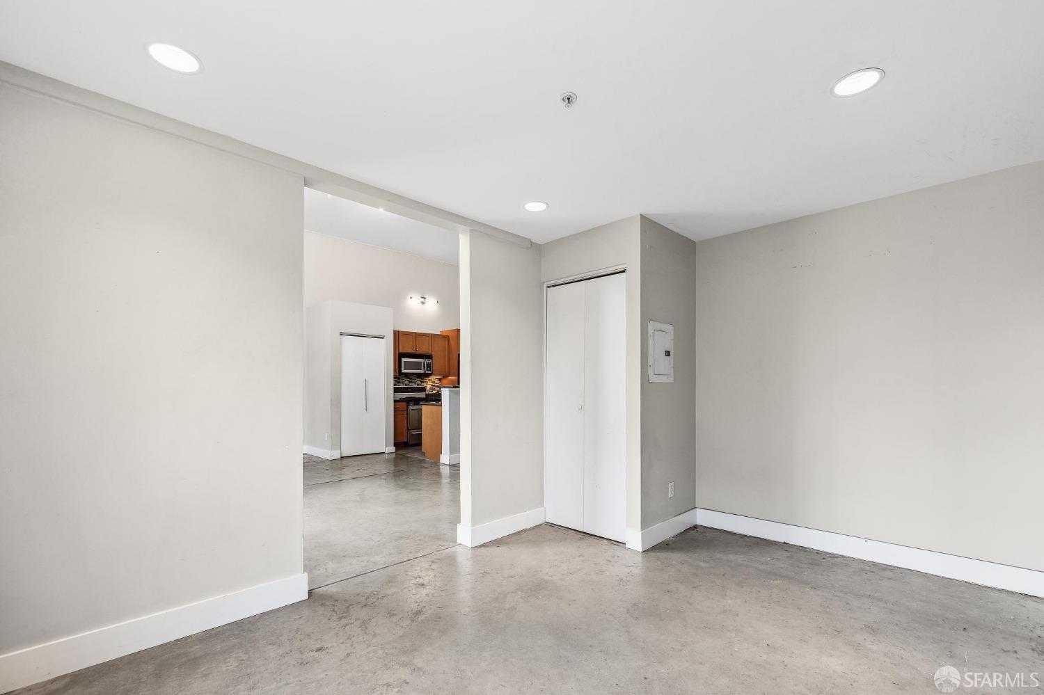 675 8th Street, Unit 14 Oakland, CA 94607 - Photo 13 of 28