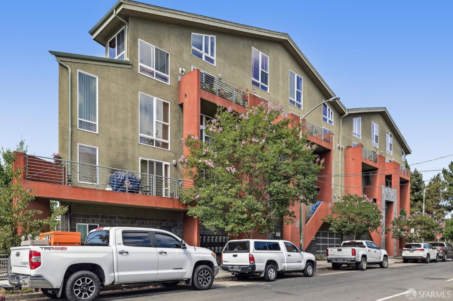 675 8th Street, Unit 14 Oakland, CA 94607 - Photo 26 of 28