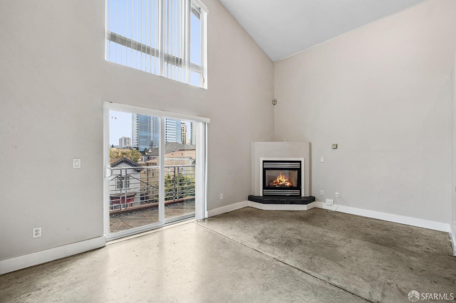 675 8th Street, Unit 14 Oakland, CA 94607 - Photo 10 of 28