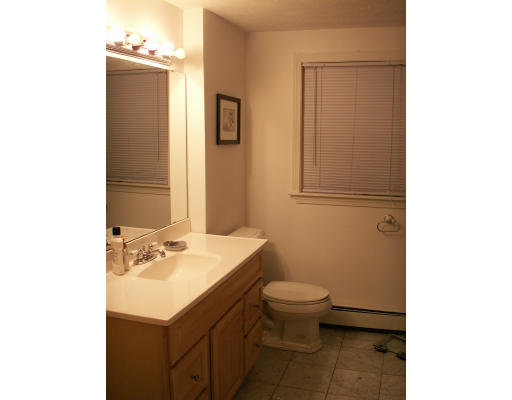 20 Poe Road Billerica, MA 01821 - Photo 10 of 11
