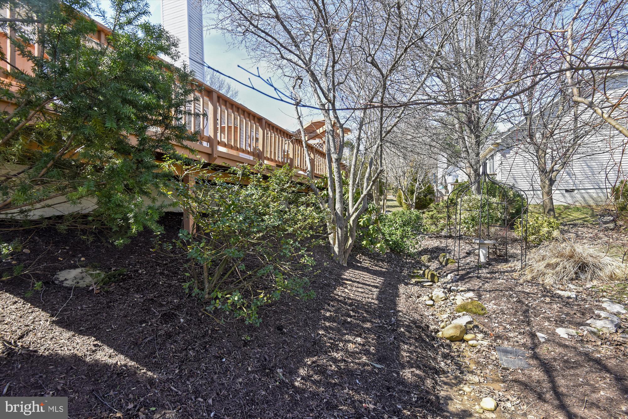 4572 Shetland Green Road Alexandria, VA 22312 - Photo 42 of 43 Deck and landscaping