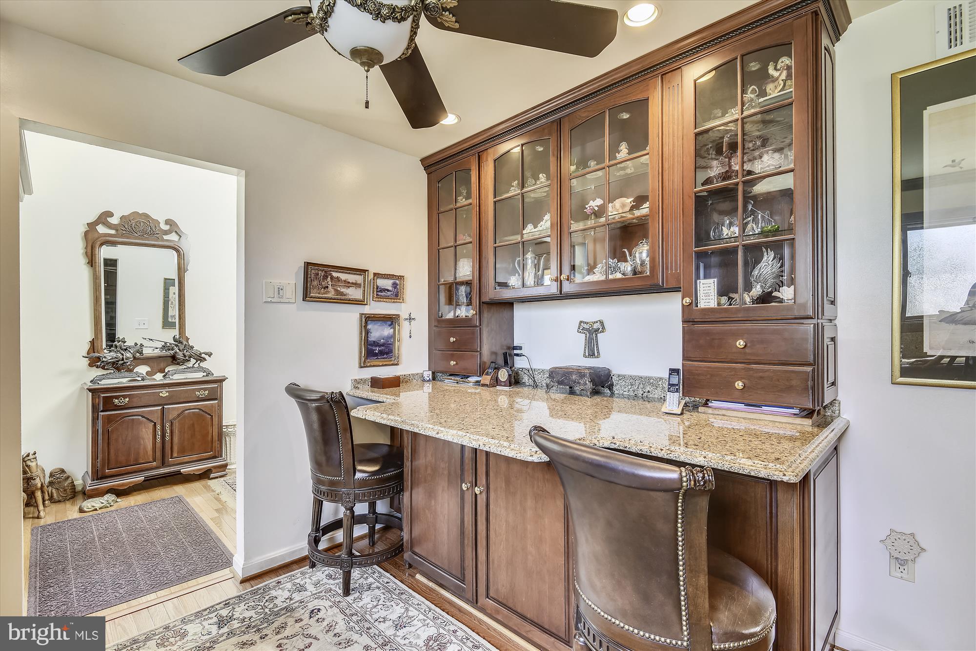 4572 Shetland Green Road Alexandria, VA 22312 - Photo 8 of 43 Built-in breakfast bar.