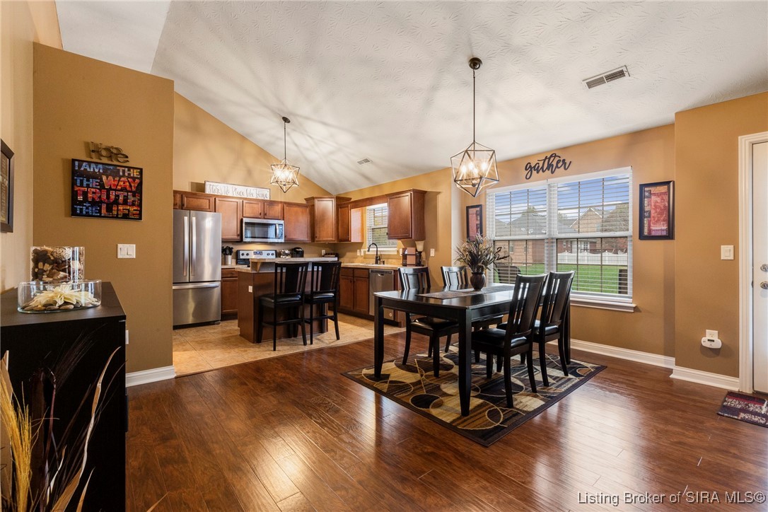 5603 Raintree Ridge Jeffersonville, IN 47130 - Photo 8 of 42 Gallery Image 8