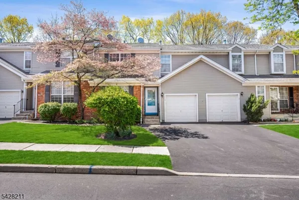 $699,999 | 150 Nantwich Court, Somerset, NJ 08873