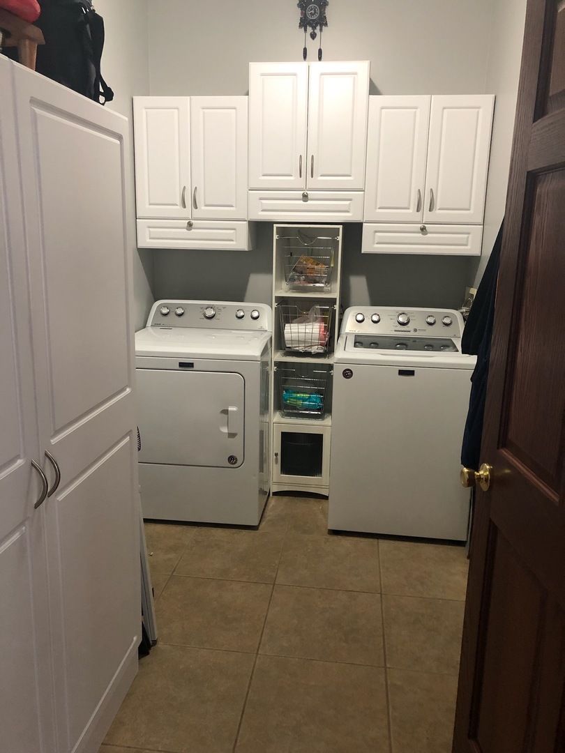 18591 Ridge Lane Marengo, IL 60152 - Photo 12 of 20 a view of kitchen with a stove top oven