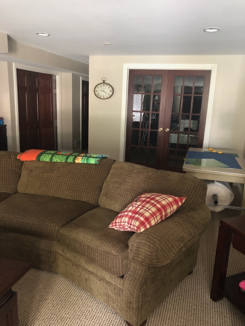 18591 Ridge Lane Marengo, IL 60152 - Photo 15 of 20 a living room with furniture