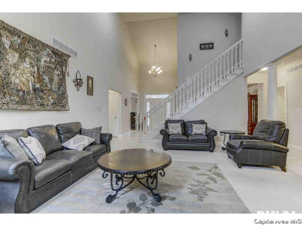 3804 Fielding Drive Springfield, IL 62711 - Photo 11 of 36 Gallery Image 11