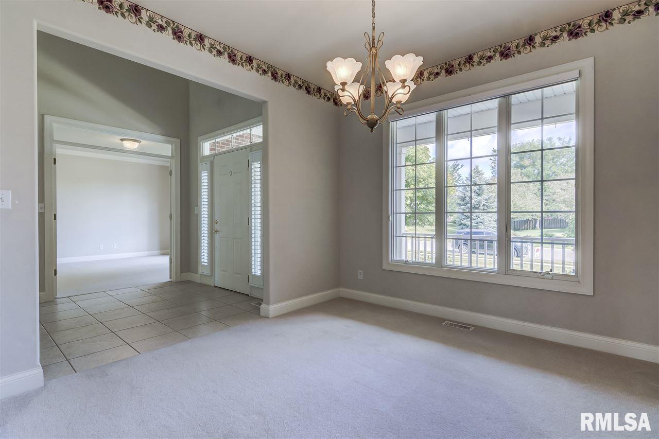 3804 Fielding Drive Springfield, IL 62711 - Photo 12 of 36 Gallery Image 12