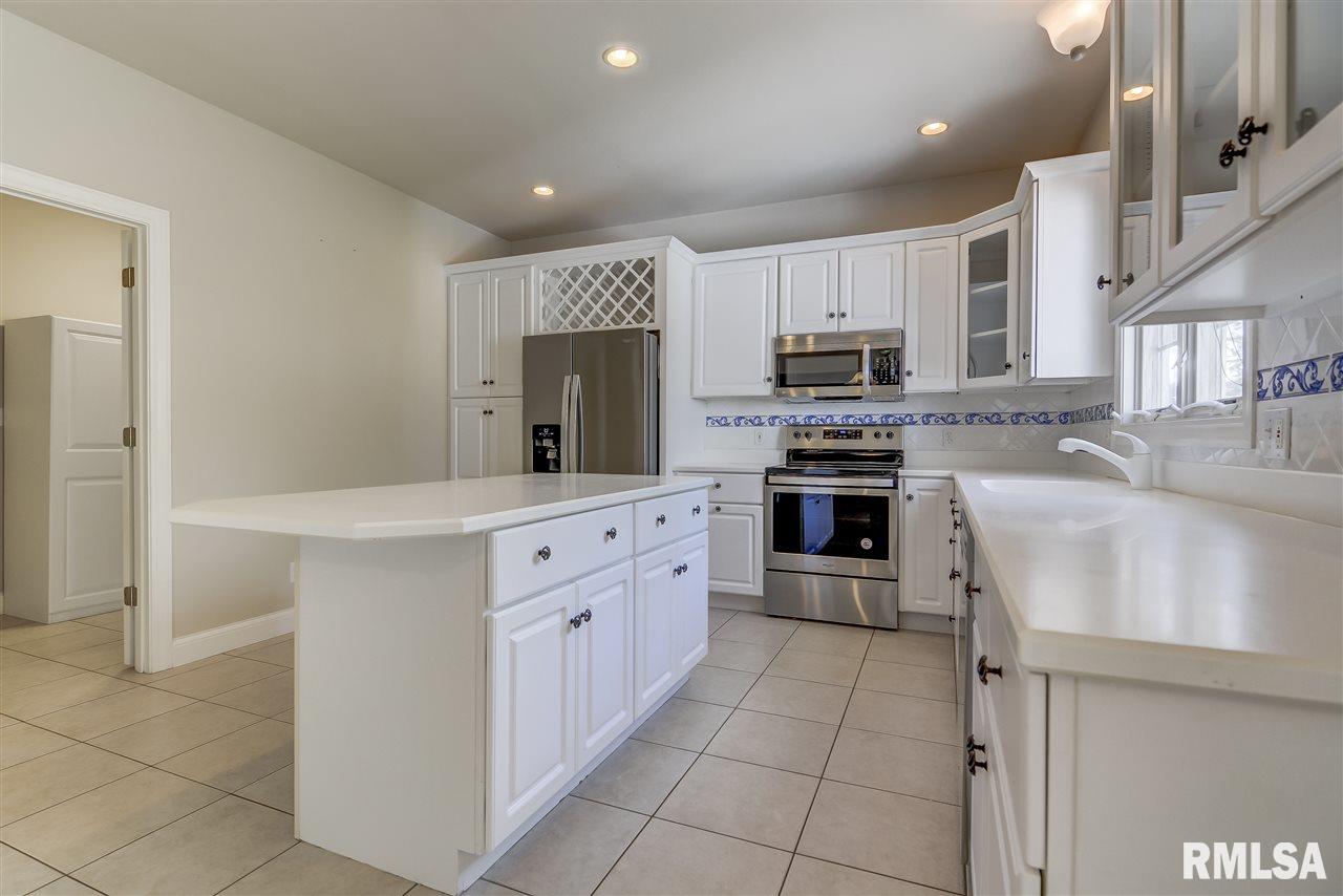 3804 Fielding Drive Springfield, IL 62711 - Photo 17 of 36 Gallery Image 17