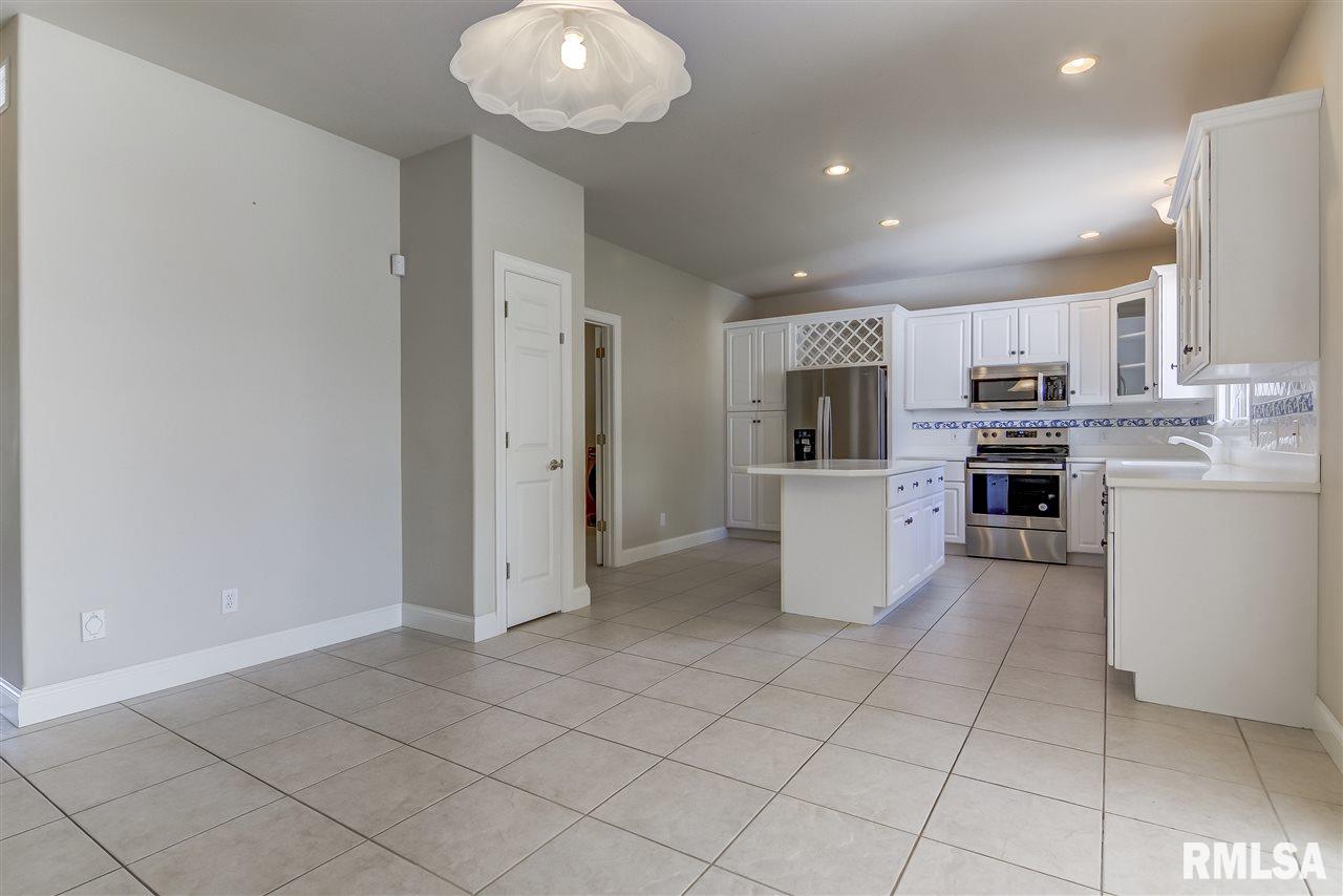 3804 Fielding Drive Springfield, IL 62711 - Photo 18 of 36 Gallery Image 18