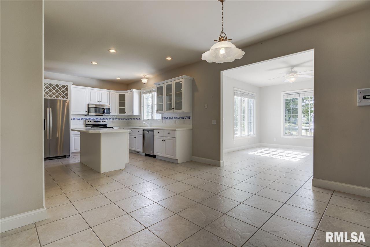 3804 Fielding Drive Springfield, IL 62711 - Photo 19 of 36 Gallery Image 19