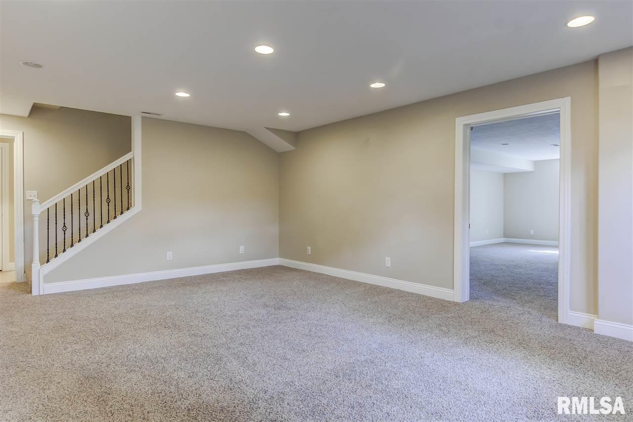3804 Fielding Drive Springfield, IL 62711 - Photo 35 of 36 Gallery Image 35