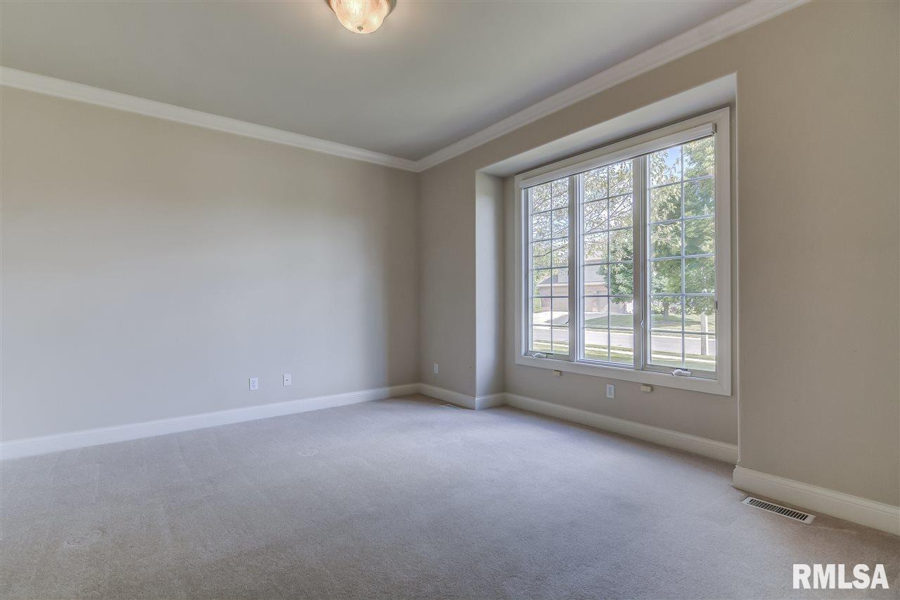 3804 Fielding Drive Springfield, IL 62711 - Photo 5 of 36 Gallery Image 5
