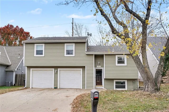 $250,000 | 2415 Bryce Court, Lawrence, KS 66047