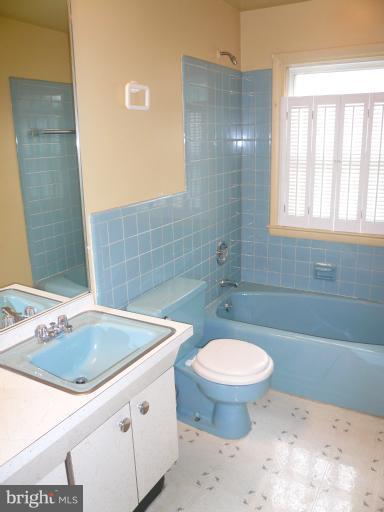 1105 Green Acre Road Towson, MD 21286 - Photo 10 of 22 Bath