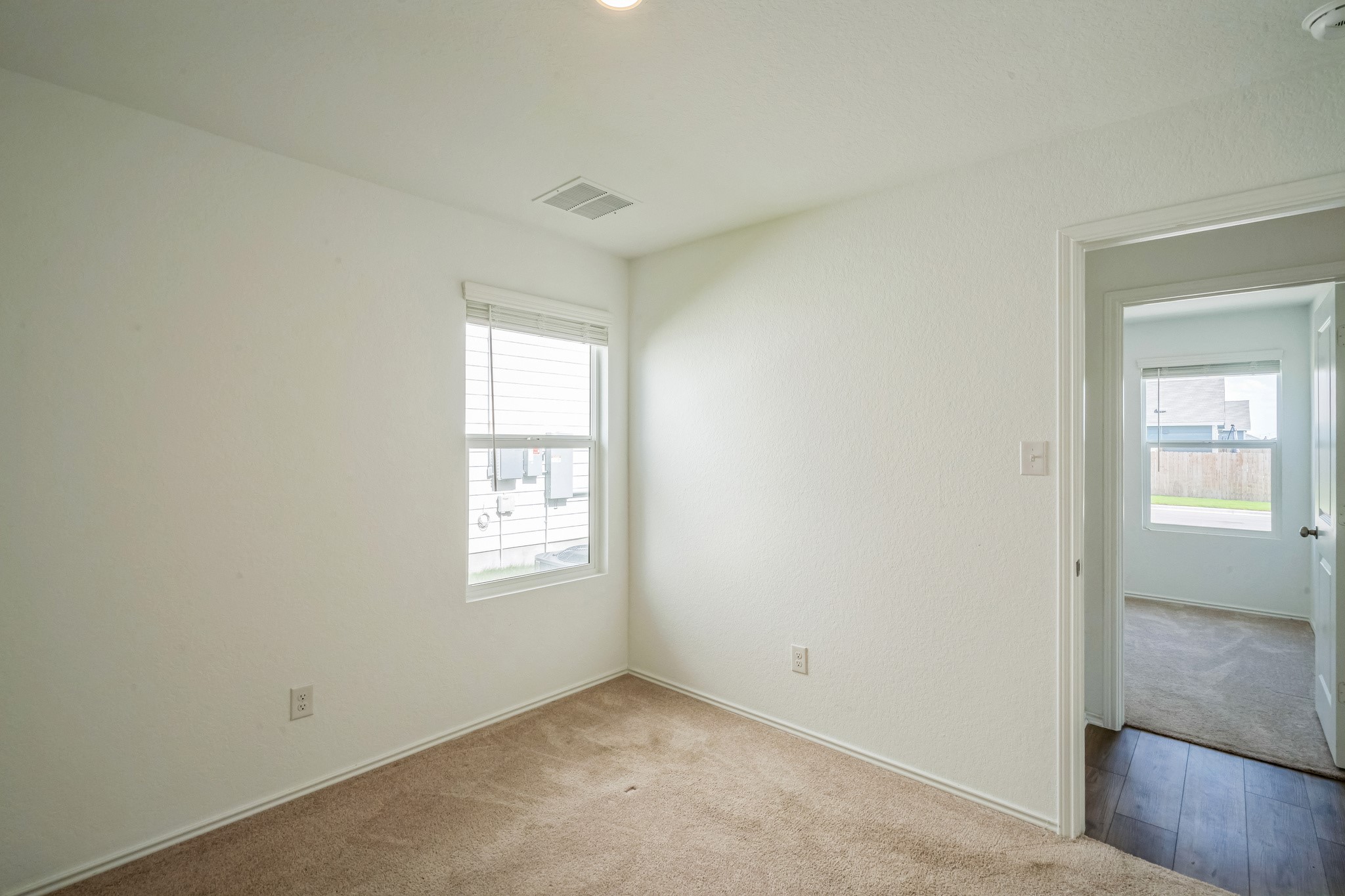 505 Sergeant Murphy Road Jarrell, TX 76537 - Photo 14 of 16 an empty room with windows and closet