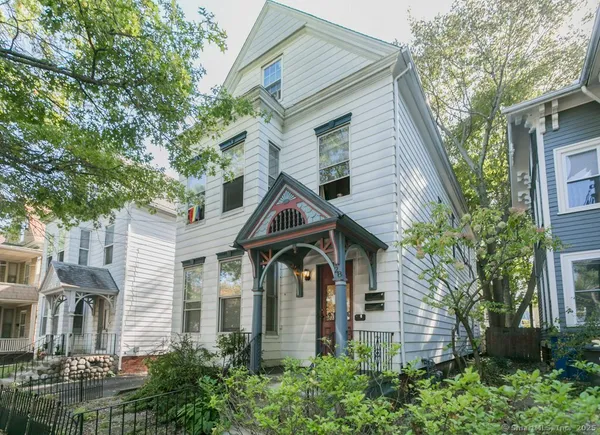 $2,895 | 28 Edwards Street, Unit 1, New Haven, CT 06511