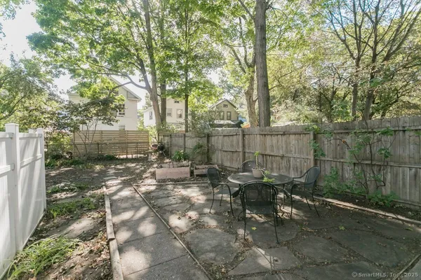 $2,895 | 28 Edwards Street, Unit 1, New Haven, CT 06511