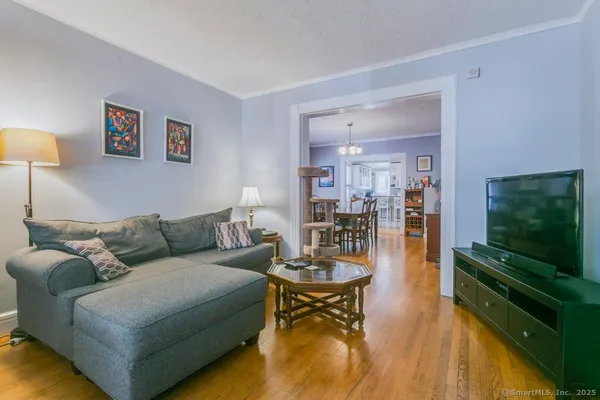 $2,895 | 28 Edwards Street, Unit 1, New Haven, CT 06511