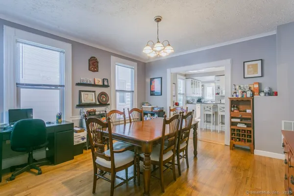 $2,895 | 28 Edwards Street, Unit 1, New Haven, CT 06511