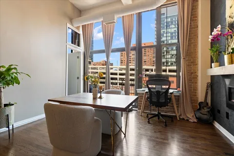 $575,000 | 333 West Hubbard Street, Unit 605, Chicago, IL 60654
