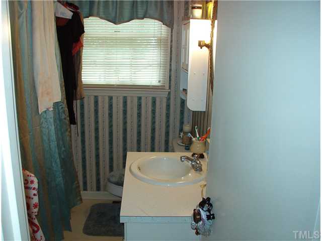 55 Hanks Loop Road Pittsboro, NC 27312 - Photo 4 of 8 Gallery Image 4
