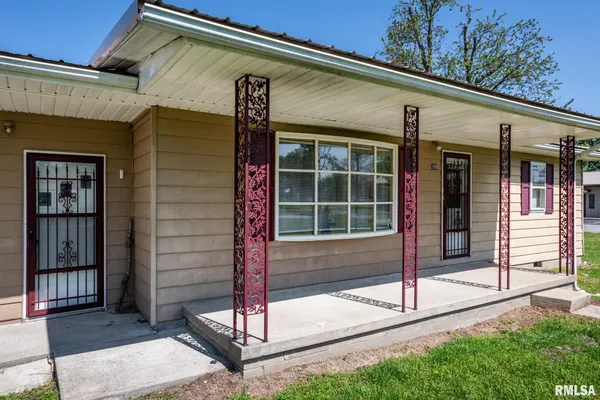 $75,000 | 200 White Oak Street, Stonefort, IL 62987