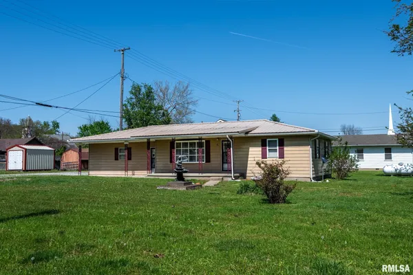 $75,000 | 200 White Oak Street, Stonefort, IL 62987