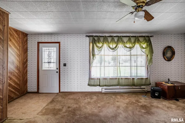 $75,000 | 200 White Oak Street, Stonefort, IL 62987