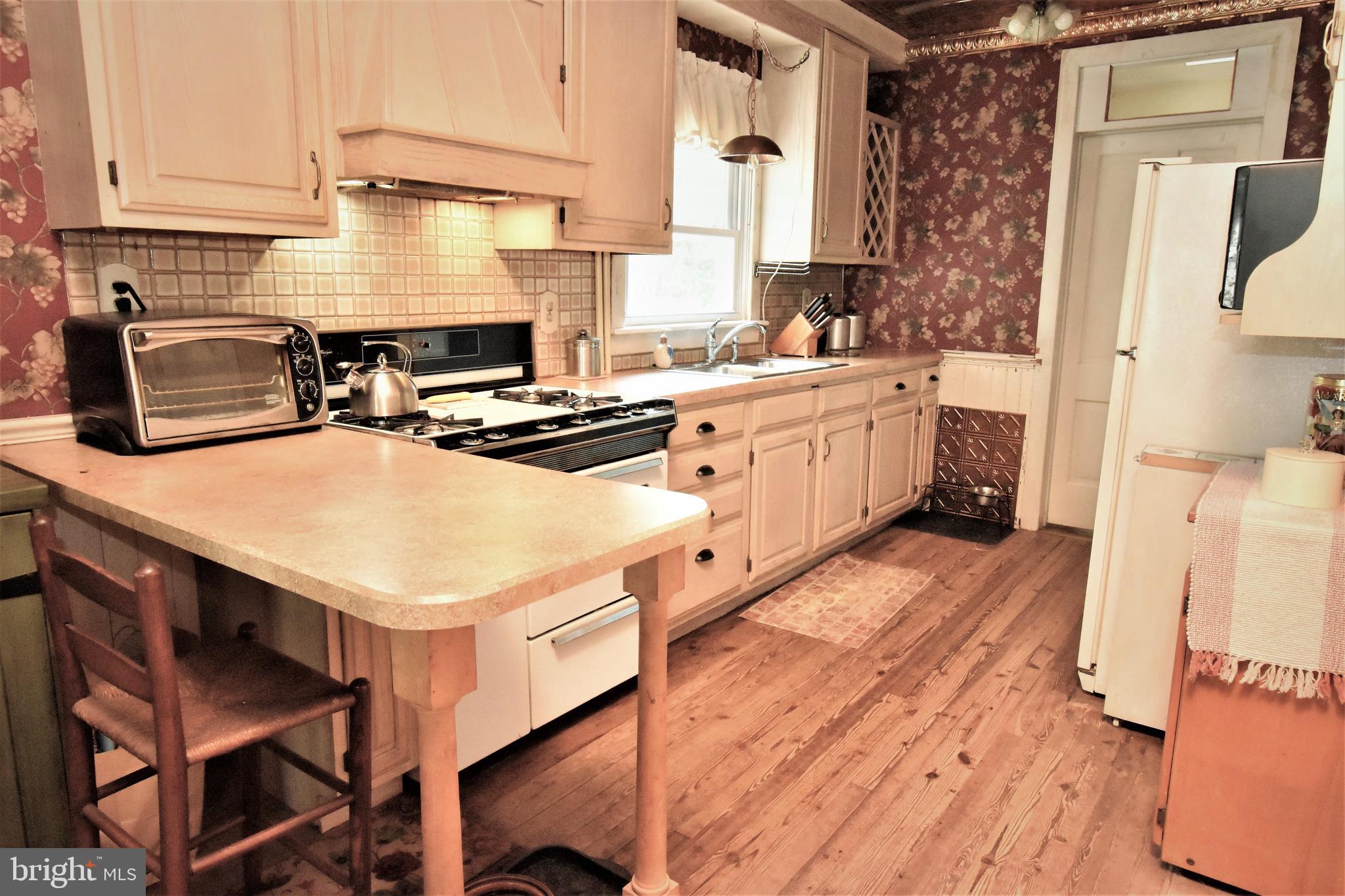 8442 Orchard Road Spring Grove, PA 17362 - Photo 9 of 53