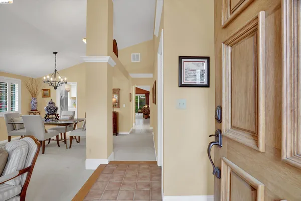 $844,000 | 5001 St Garrett Court, Concord, CA 94521