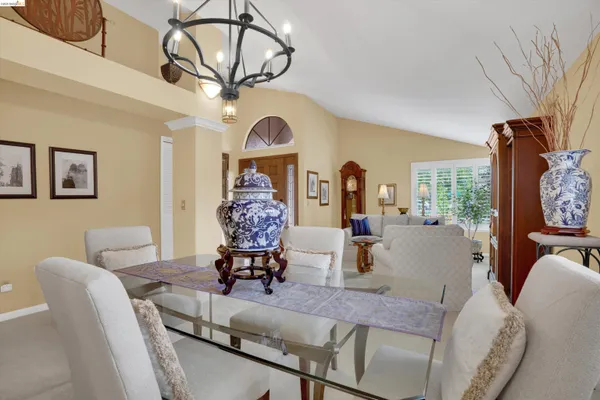 $844,000 | 5001 St Garrett Court, Concord, CA 94521