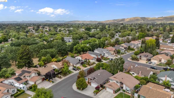 $844,000 | 5001 St Garrett Court, Concord, CA 94521