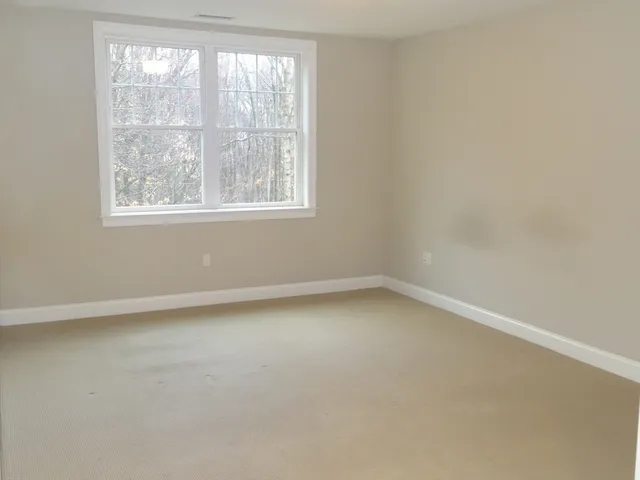 $698,500 | 2 Inwood Drive, Unit 1010, Woburn, MA 01801