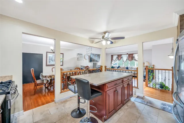 $988,888 | 5 Tomes Avenue, Farmingdale, NY 11735