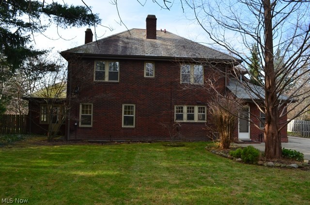 2903 Winthrop Road Cleveland, OH 44120 - Photo 20 of 23
