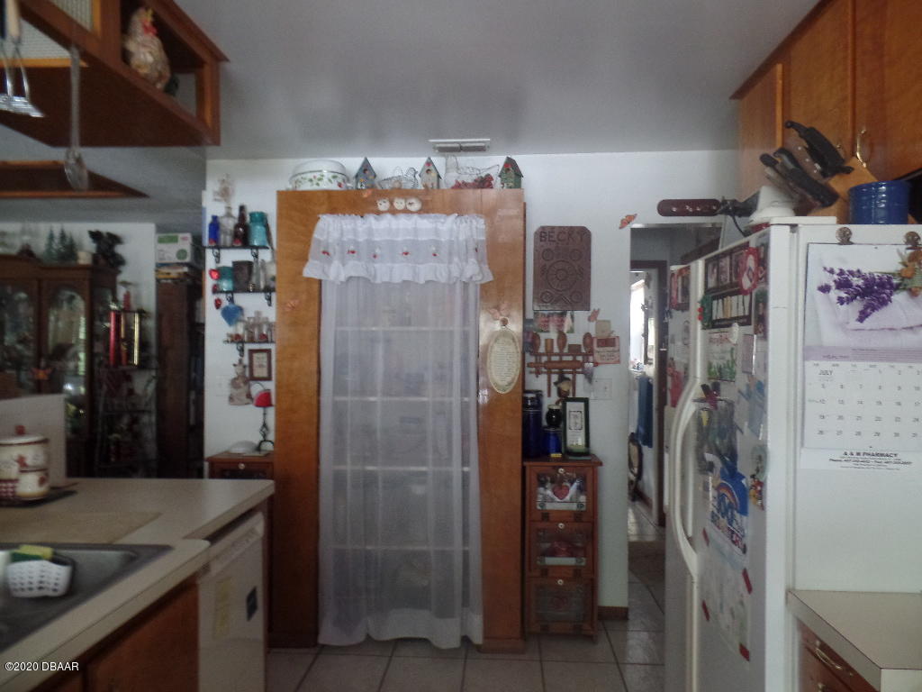 2369 Old Train Road Deltona, FL 32738 - Photo 11 of 23 SAM_1245