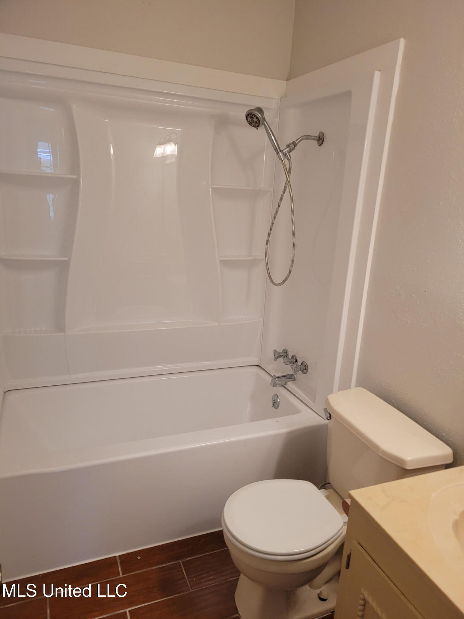 31 White Cove Grenada, MS 38901 - Photo 10 of 13 7357360140543833813
